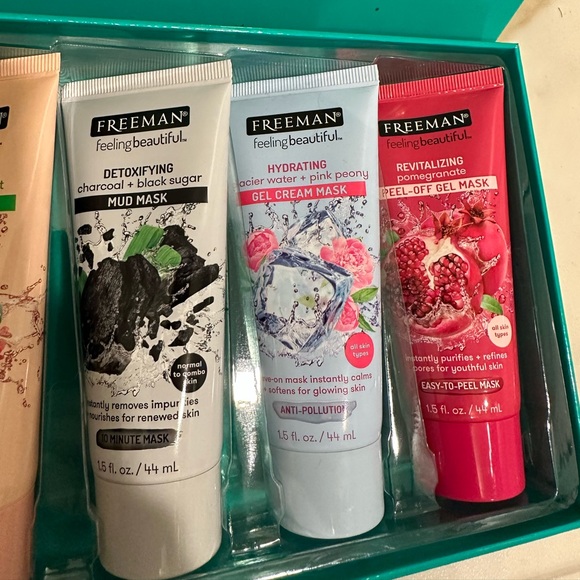 Freeman Facial Mask Kit - Picture 3 of 4